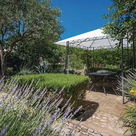 Lovely Home In Sibenik With Kitchen