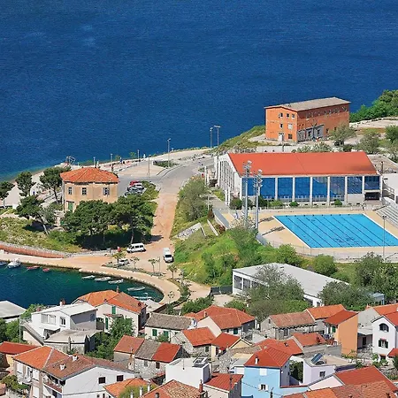 Lovely Home In Sibenik With Kitchen Holiday home