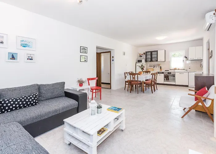 Holiday Home Jadrija IV VI *