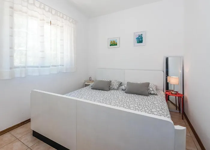 Holiday Home Jadrija IV VI Šibenik