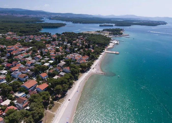 Ferienhaus Holiday Home Jadrija IV VI